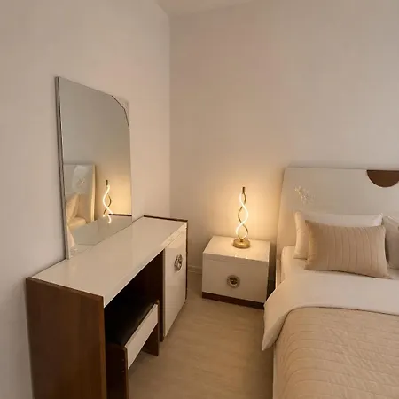 Spacious 4-bedroom Townhouse In Life * Dyuni